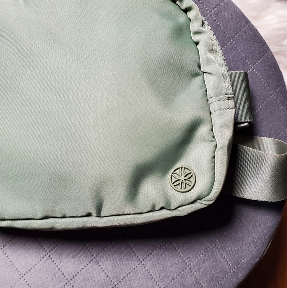 GAIAM Sage Green Sidekick Waist Pack - Picture 4 of 10